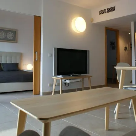 Apartamento En Con Parking Y Piscina Apartment