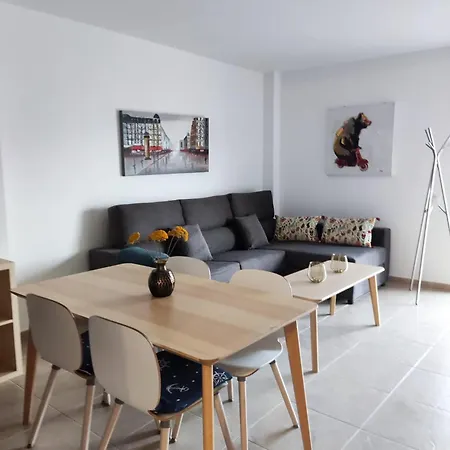 Apartamento En Con Parking Y Piscina